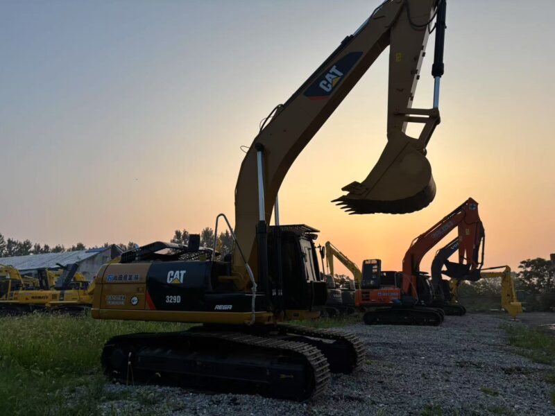CAT 329D
