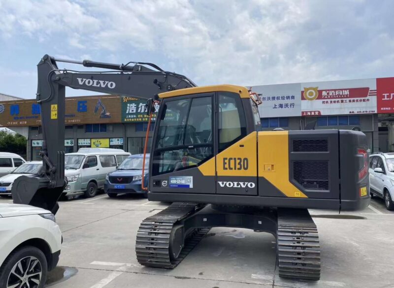 VOLVO EC130