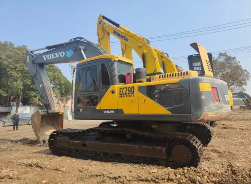VOLVO EC290