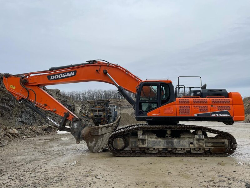 DOOSAN DX490