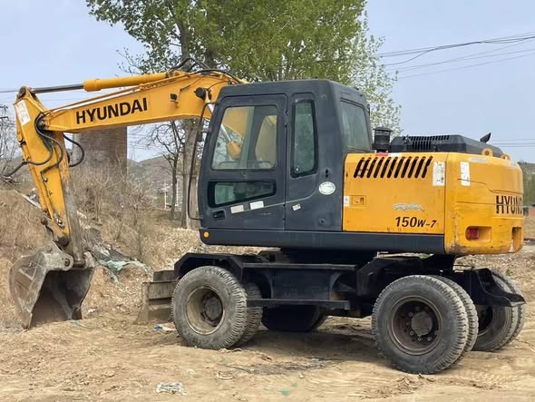 Hyundai R150W9