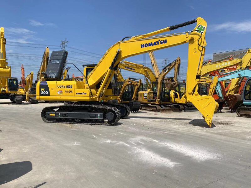 komatsu pc200