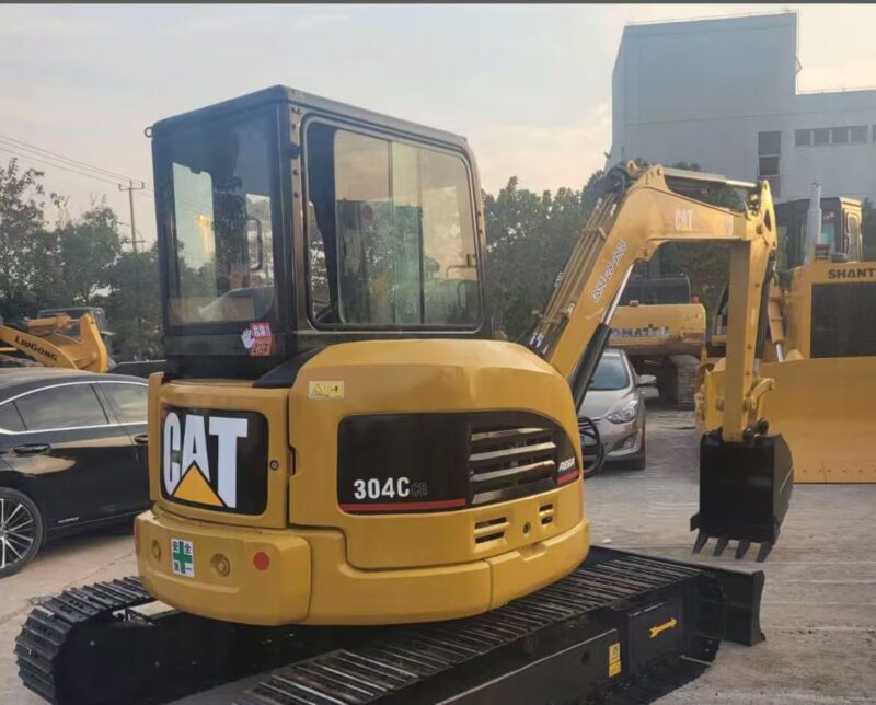 CAT304