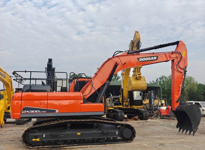 Doosan dx300