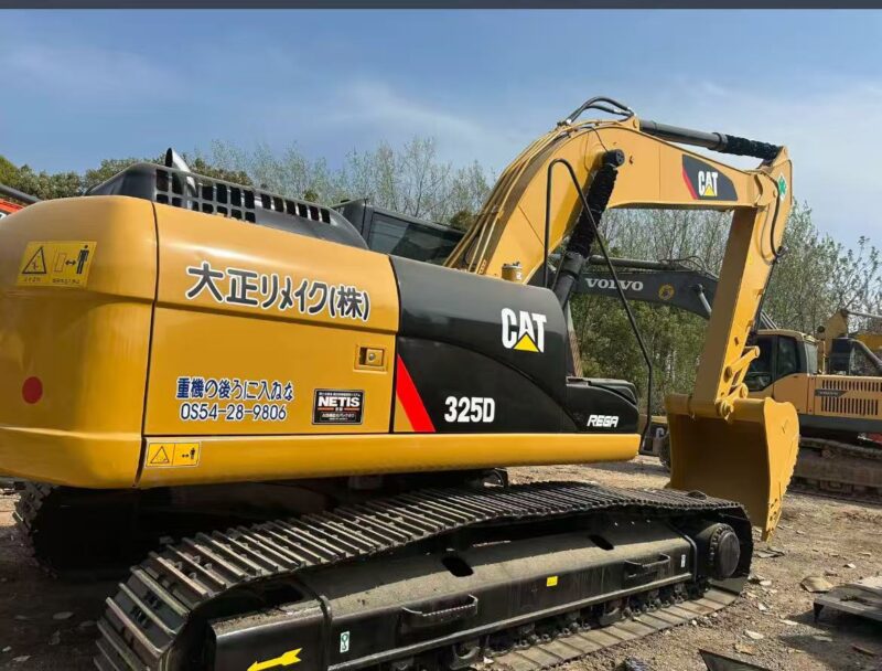 CAT 325D