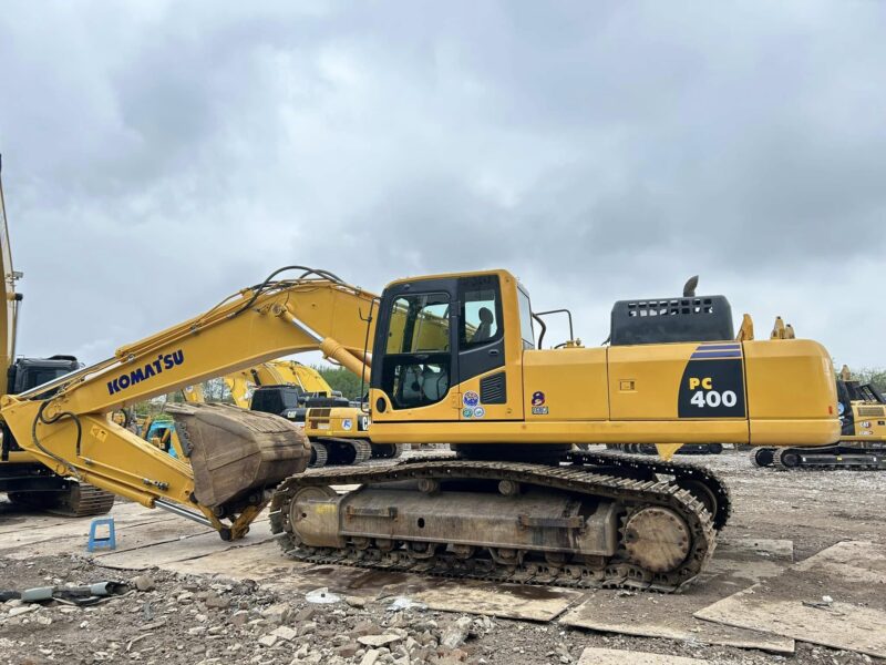 KOMATSU PC400