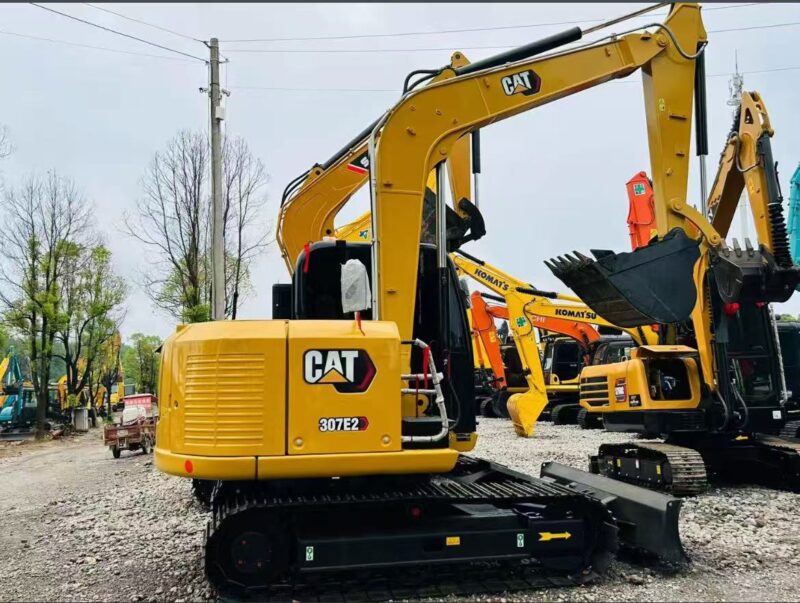 CAT 307